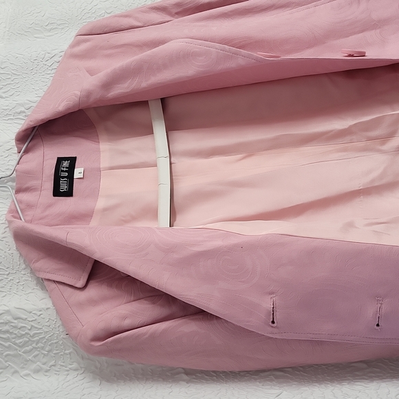Women's Long Pink Blazer - Picture 4 of 4
